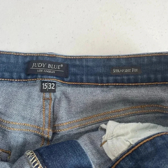 Judy Blue High Waisted Straight Fit Distressed Fray Hem Jeans 15/32 Plus EUC 021 - Picture 9 of 9